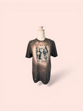 Stevie Nicks 'Don't Be a Lady, Be a Legend' Graphic Tee - Bleached Grey